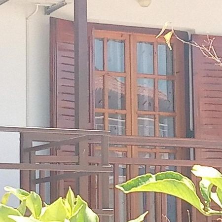 Balcony With View Villa Korifasion Luaran gambar